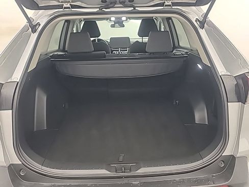 Used 2025 Toyota RAV4 XLE AWD/4WD image 17