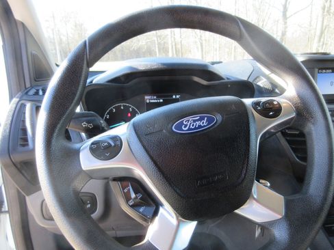 Used 2020 Ford Transit Connect XL image 31