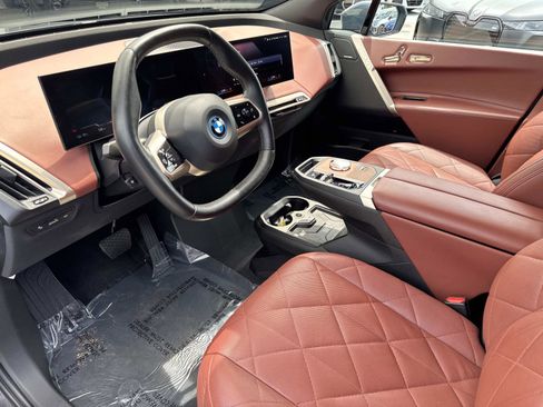 Certified 2023 BMW iX xDrive50 w/ Premium Package AWD/4WD image 15