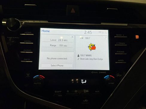 Used 2018 Toyota Camry SE image 33