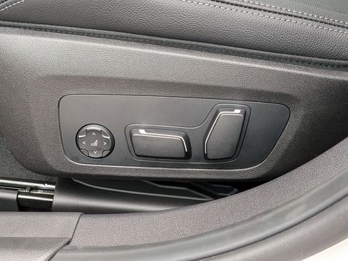 New 2026 BMW 330i xDrive Sedan w/ M Sport Package image 15