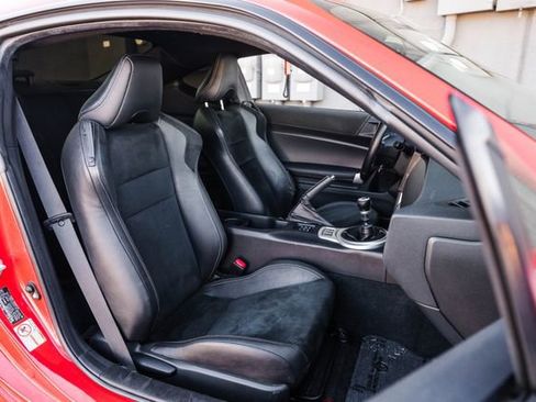 Used 2018 Toyota 86 GT image 65