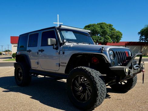 Used 2014 Jeep Wrangler Unlimited Sport w/ Quick Order Package 24S image 3
