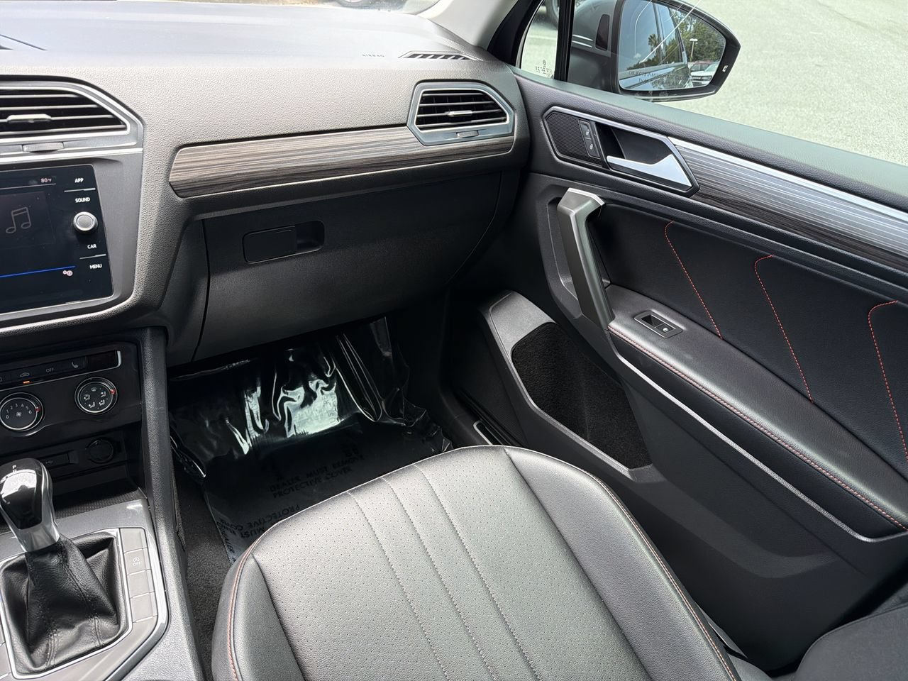 Used 2024 Volkswagen Tiguan Wolfsburg Edition FWD image 16