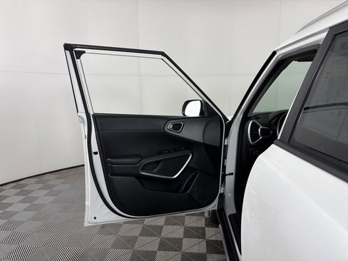 Used 2021 Kia Soul X-Line image 27