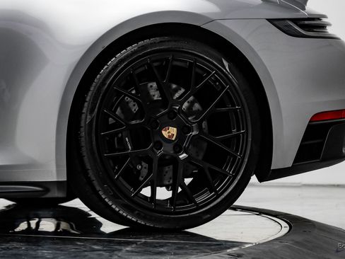 Used 2024 Porsche 911 Carrera GTS image 95