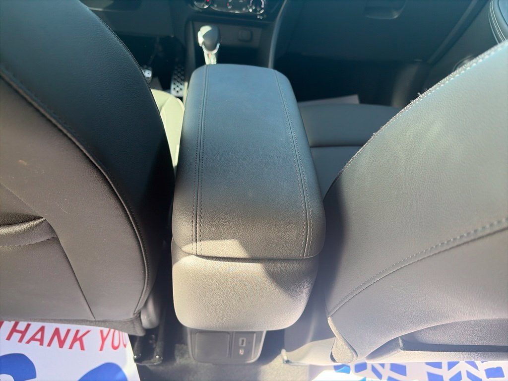 Used 2024 Buick Encore GX Sport Touring w/ Comfort Package FWD image 13
