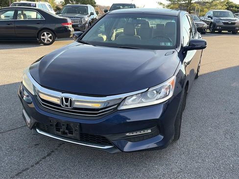 Used 2017 Honda Accord EX-L image 18