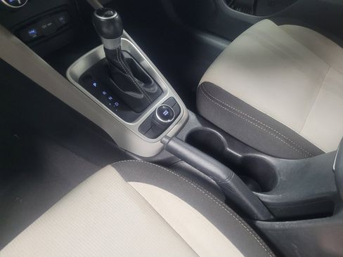 Used 2023 Hyundai Venue SEL FWD image 26