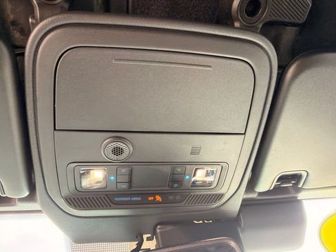 Used 2025 Ford Bronco Outer Banks AWD/4WD image 29