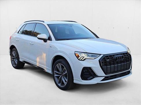 New 2025 Audi Q3 2.0T Premium w/ Convenience Package image 6