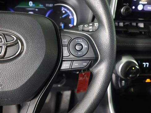 Used 2025 Toyota RAV4 LE image 38