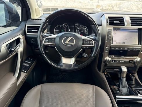 Used 2021 Lexus GX 460 Premium image 16