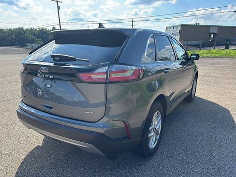 Certified 2024 Ford Edge SEL w/ Convenience Package AWD/4WD image 4