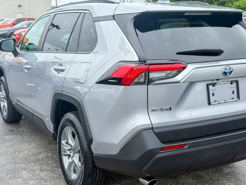 Used 2022 Toyota RAV4 XLE w/ Convenience Package AWD/4WD image 15
