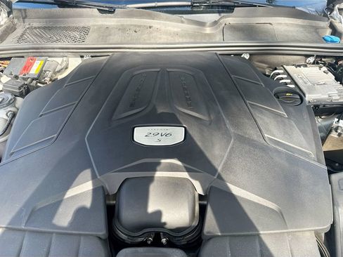 Used 2020 Porsche Cayenne S AWD/4WD image 32