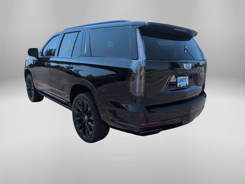 Used 2025 Cadillac Escalade Sport Platinum w/ LPO, ONYX Package AWD/4WD image 3