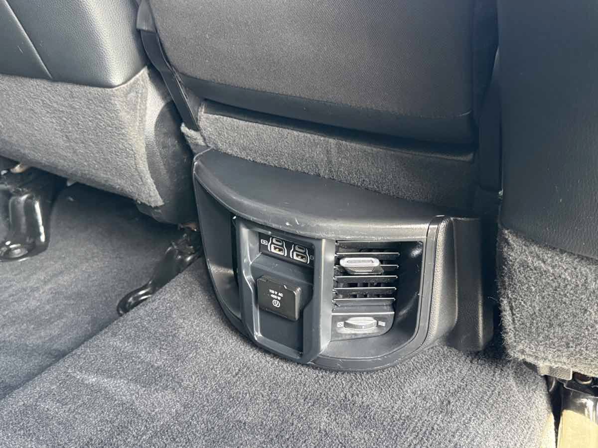 Used 2022 RAM 2500 Laramie AWD/4WD image 17