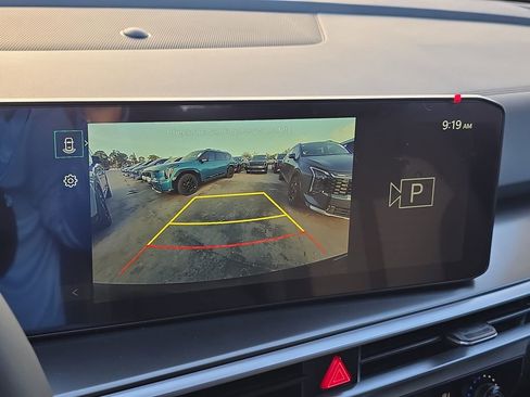 New 2026 Kia Sorento LX FWD image 23