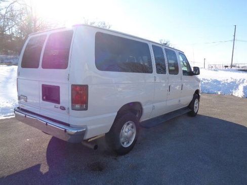 Used 2013 Ford E-350 and Econoline 350 XLT image 6