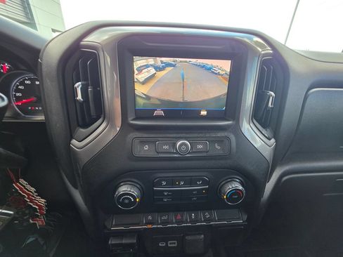 Used 2021 Chevrolet Silverado 1500 Custom Trail Boss AWD/4WD image 21
