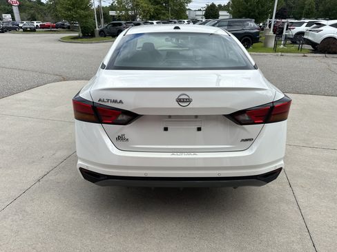 New 2026 Nissan Altima 2.5 SV AWD/4WD image 6