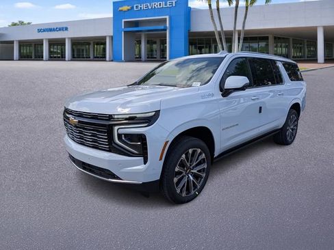 New 2026 Chevrolet Suburban High Country AWD/4WD image 3
