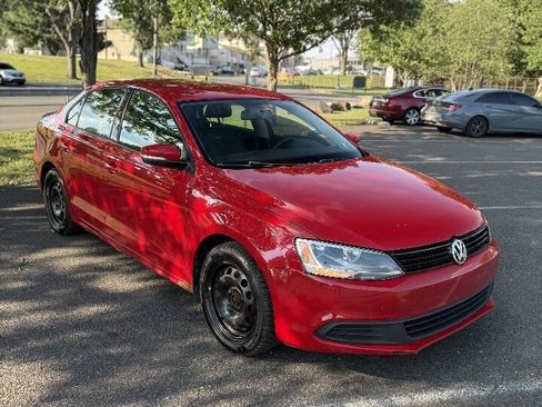 Used 2012 Volkswagen Jetta SE FWD image 9