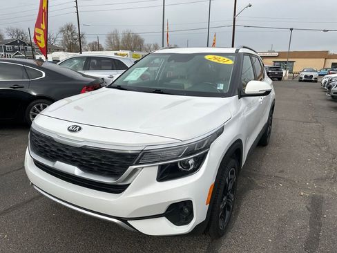 Used 2021 Kia Seltos EX image 11