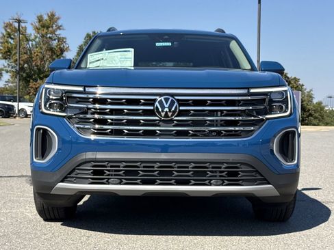 New 2026 Volkswagen Atlas SE image 8