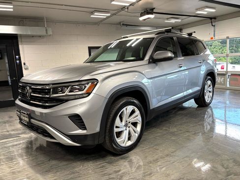 Used 2021 Volkswagen Atlas SE w/ Panoramic Sunroof Package image 4