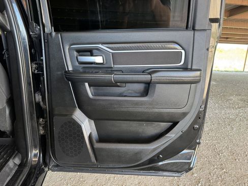 Used 2025 RAM 3500 Big Horn image 33