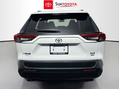 New 2025 Toyota RAV4 XLE image 5