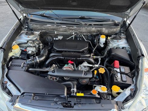 Used 2012 Subaru Outback 2.5i Limited w/ Moonroof Pkg image 15