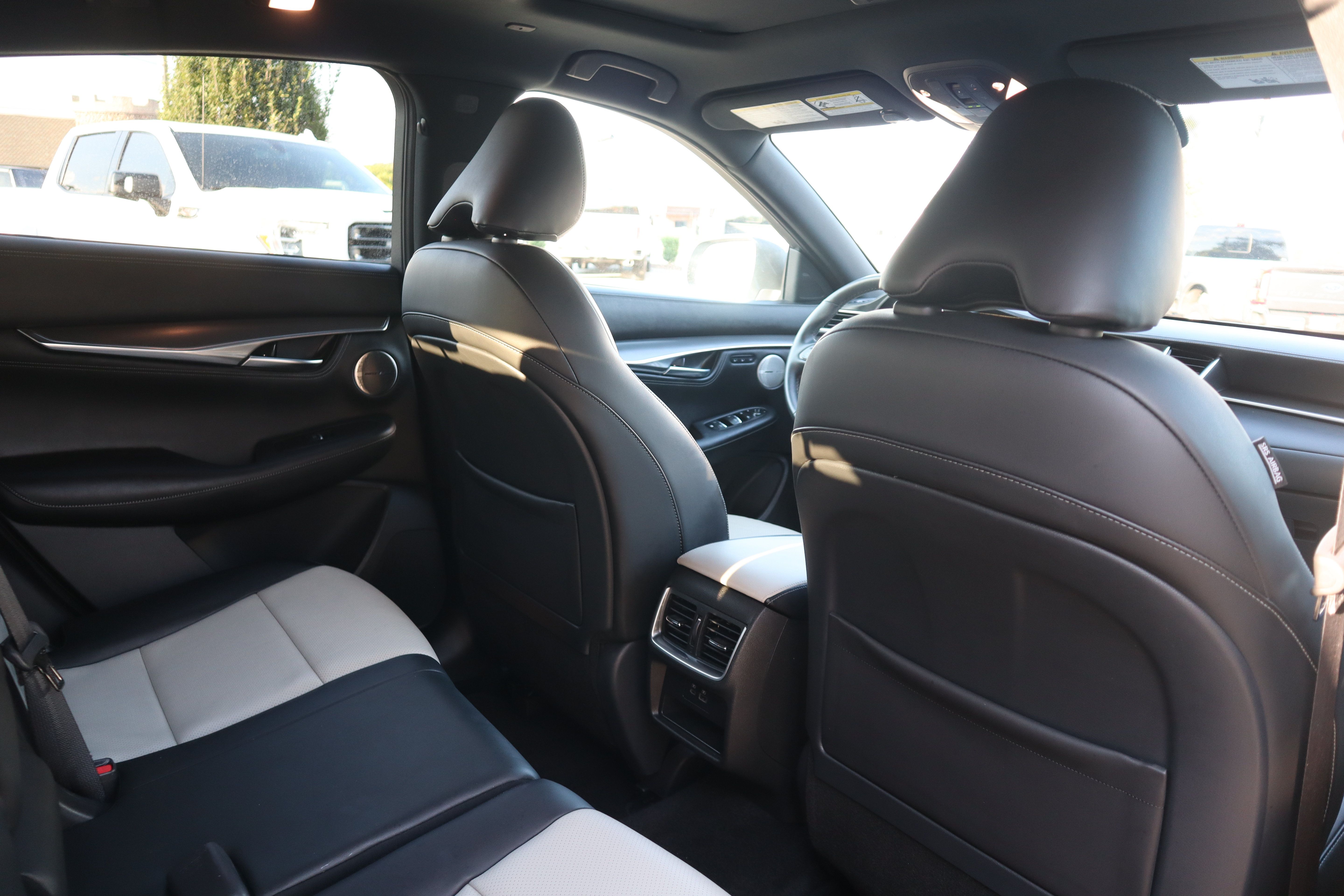 Used 2023 INFINITI QX55 Essential w/ Accent Package AWD/4WD image 30