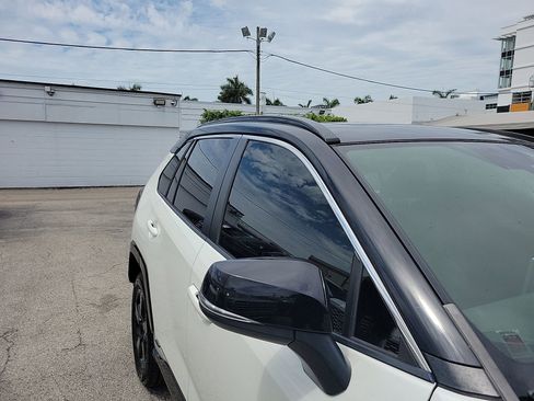 Used 2019 Toyota RAV4 XSE w/ XSE Weather Package AWD/4WD image 7
