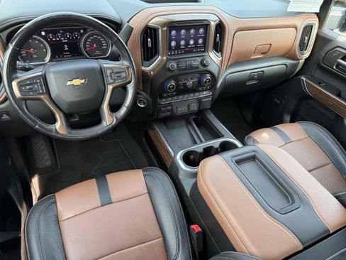 Used 2021 Chevrolet Silverado 1500 High Country w/ Technology Package AWD/4WD image 14