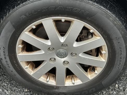 Used 2013 Chrysler Town & Country Touring image 10