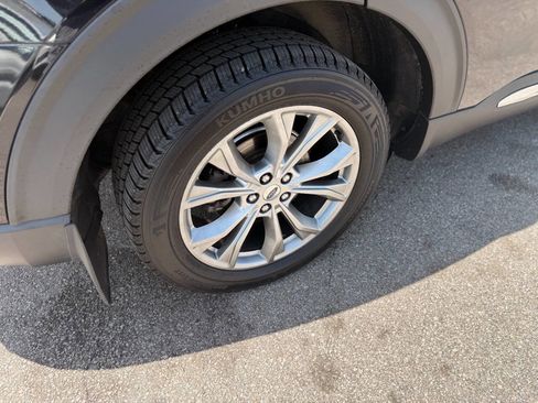 Used 2020 Ford Explorer XLT w/ Equipment Group 202A image 46