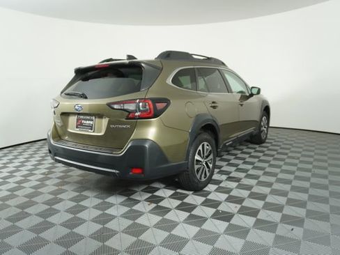 Used 2023 Subaru Outback Premium image 7