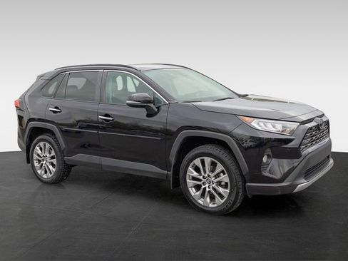 Used 2021 Toyota RAV4 Limited image 12