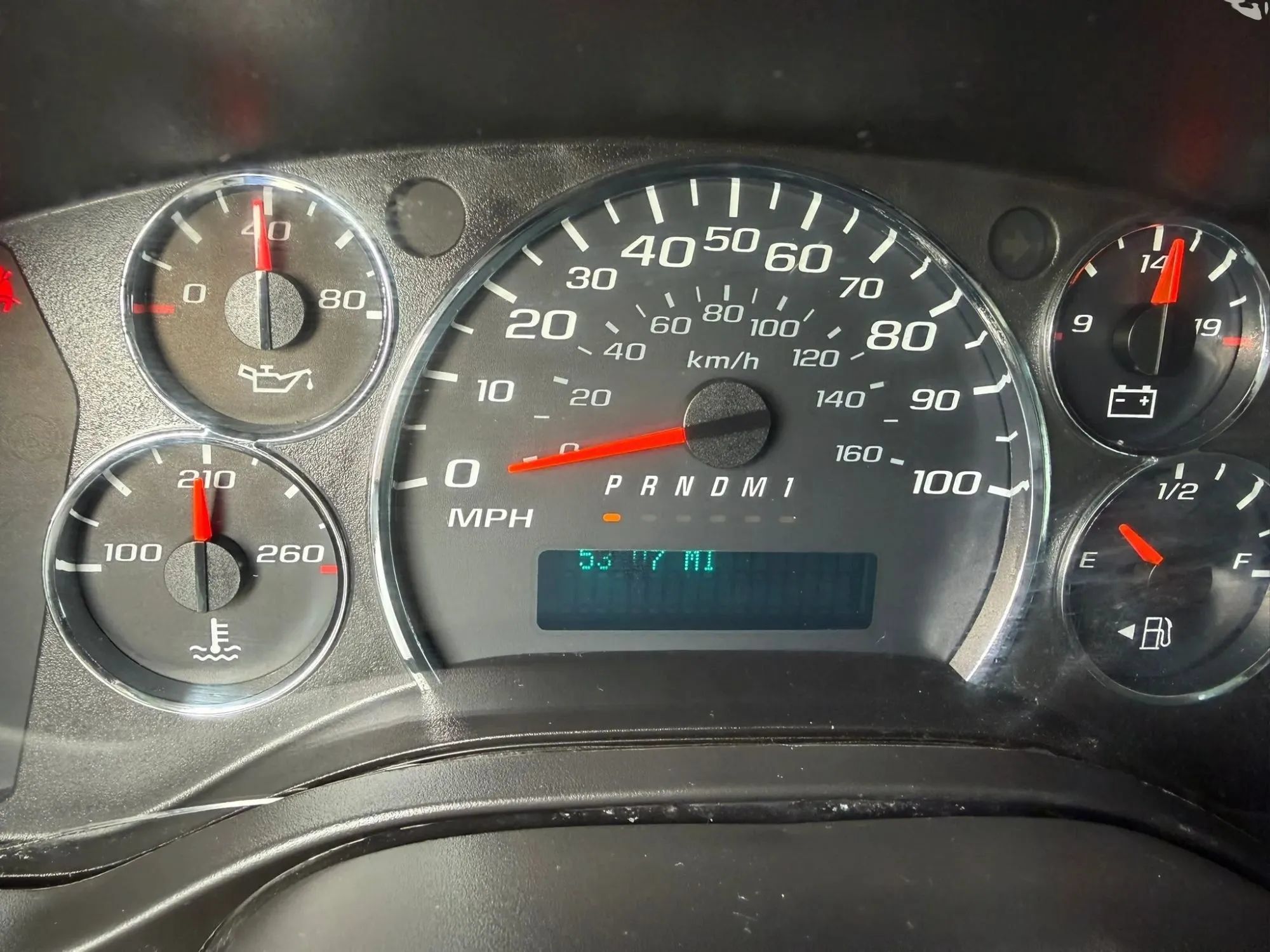 Used 2017 Chevrolet Express 2500 RWD image 15