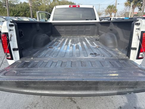 Used 2018 RAM 3500 Tradesman image 21