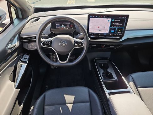 Certified 2025 Volkswagen ID.4 Pro S AWD/4WD image 9
