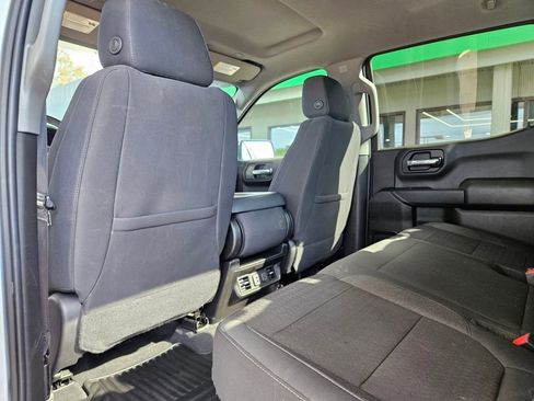 Used 2021 Chevrolet Silverado 1500 LT image 16