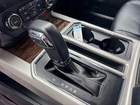 Used 2019 Ford F150 Lariat w/ Equipment Group 501A Mid image 31