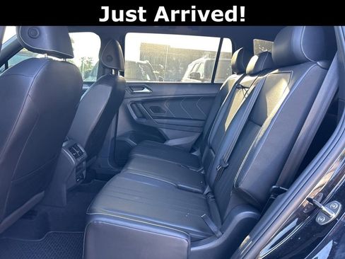 Used 2024 Volkswagen Tiguan SE R-Line image 10