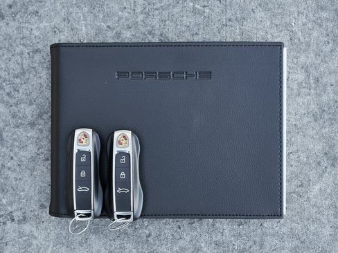 Used 2024 Porsche 911 Carrera S w/ Sport Package image 71