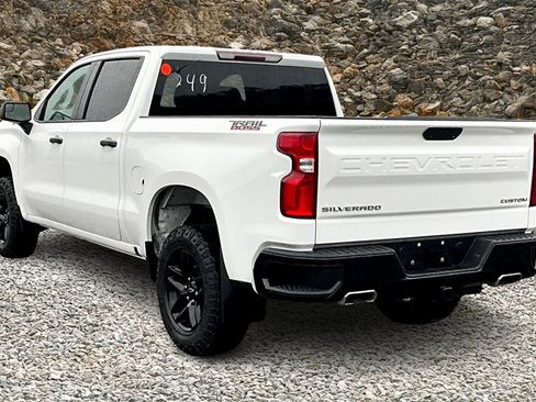 Used 2019 Chevrolet Silverado 1500 Custom Trail Boss w/ Custom Convenience Package image 12