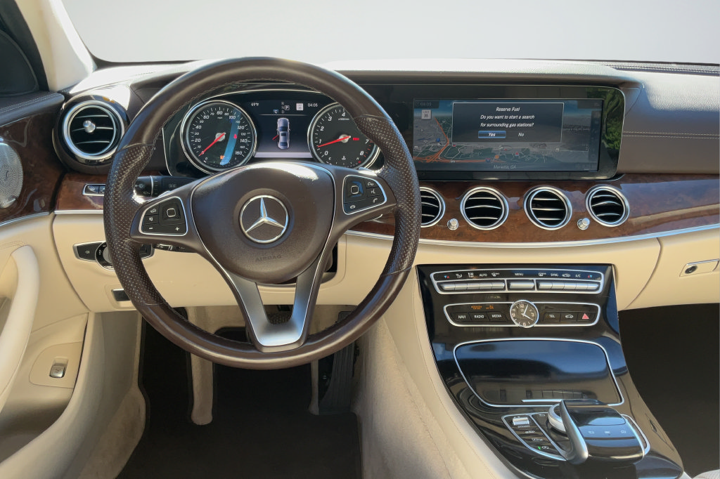 Used 2017 Mercedes-Benz E 300 image 12